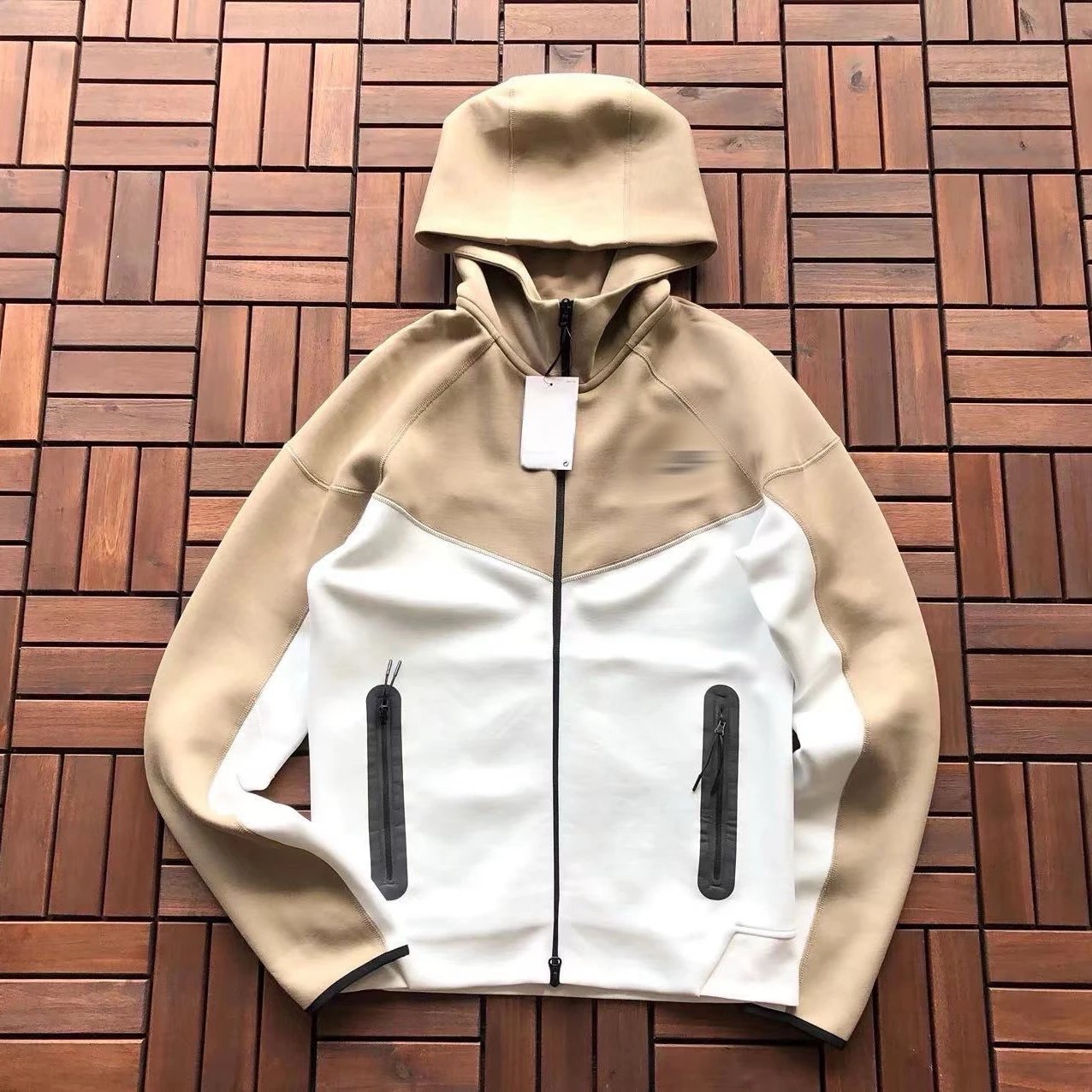 Nike Tech Fleece Bei
