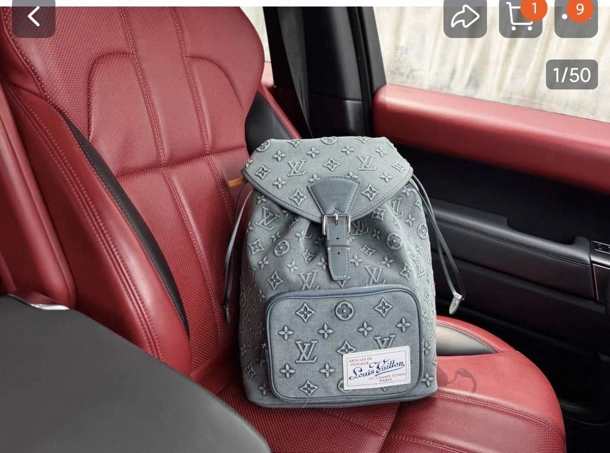 Louis Vuitton Grey M