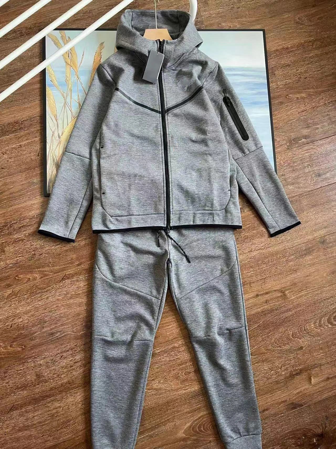 Nike Tech Gray Jacke
