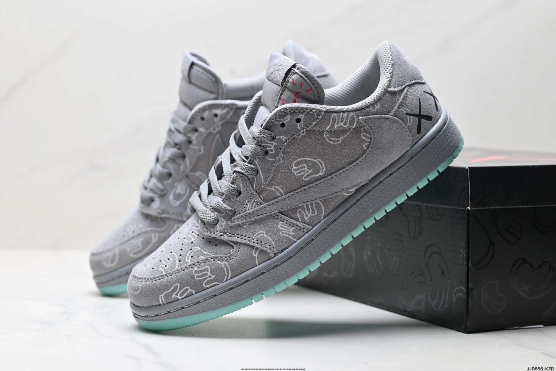 Nike x KAWS Air Jord