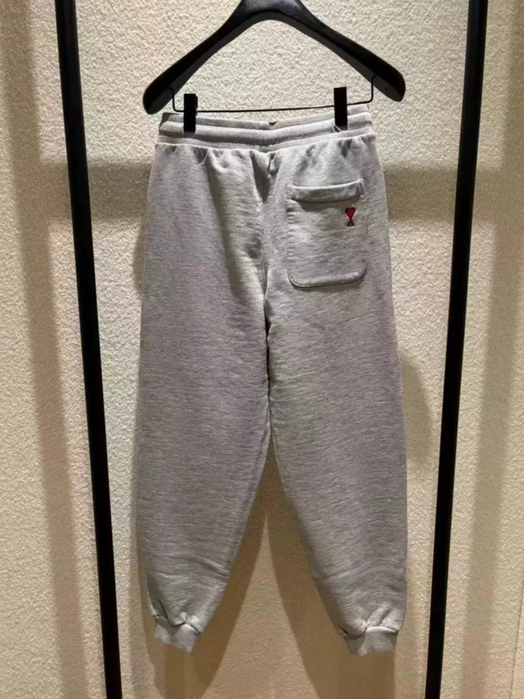 Ama AM1 Logo Gray Pa