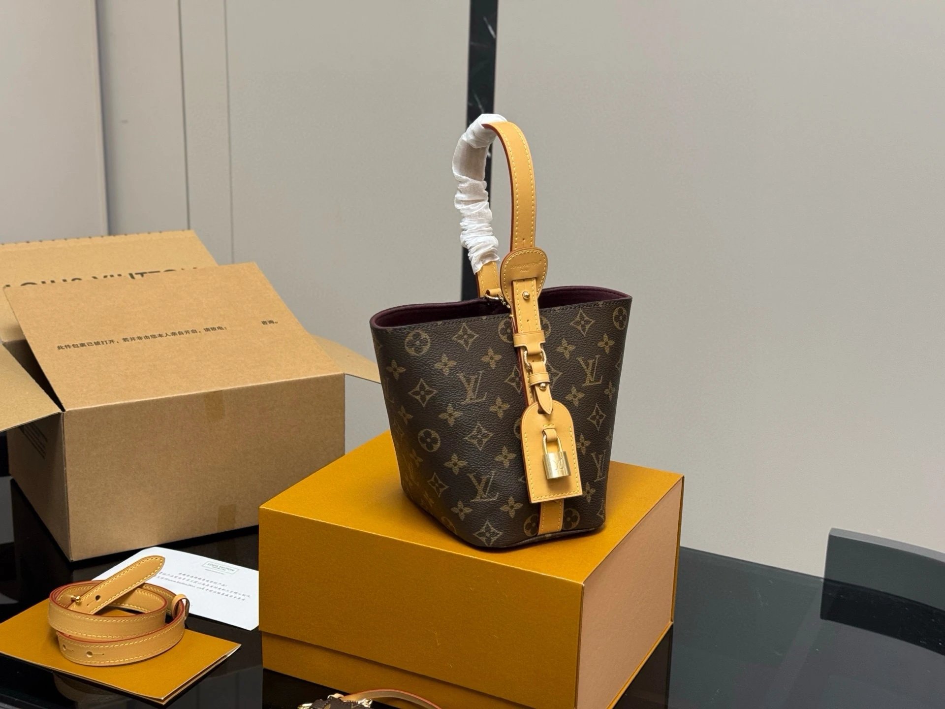 Louis Vuitton Monogr