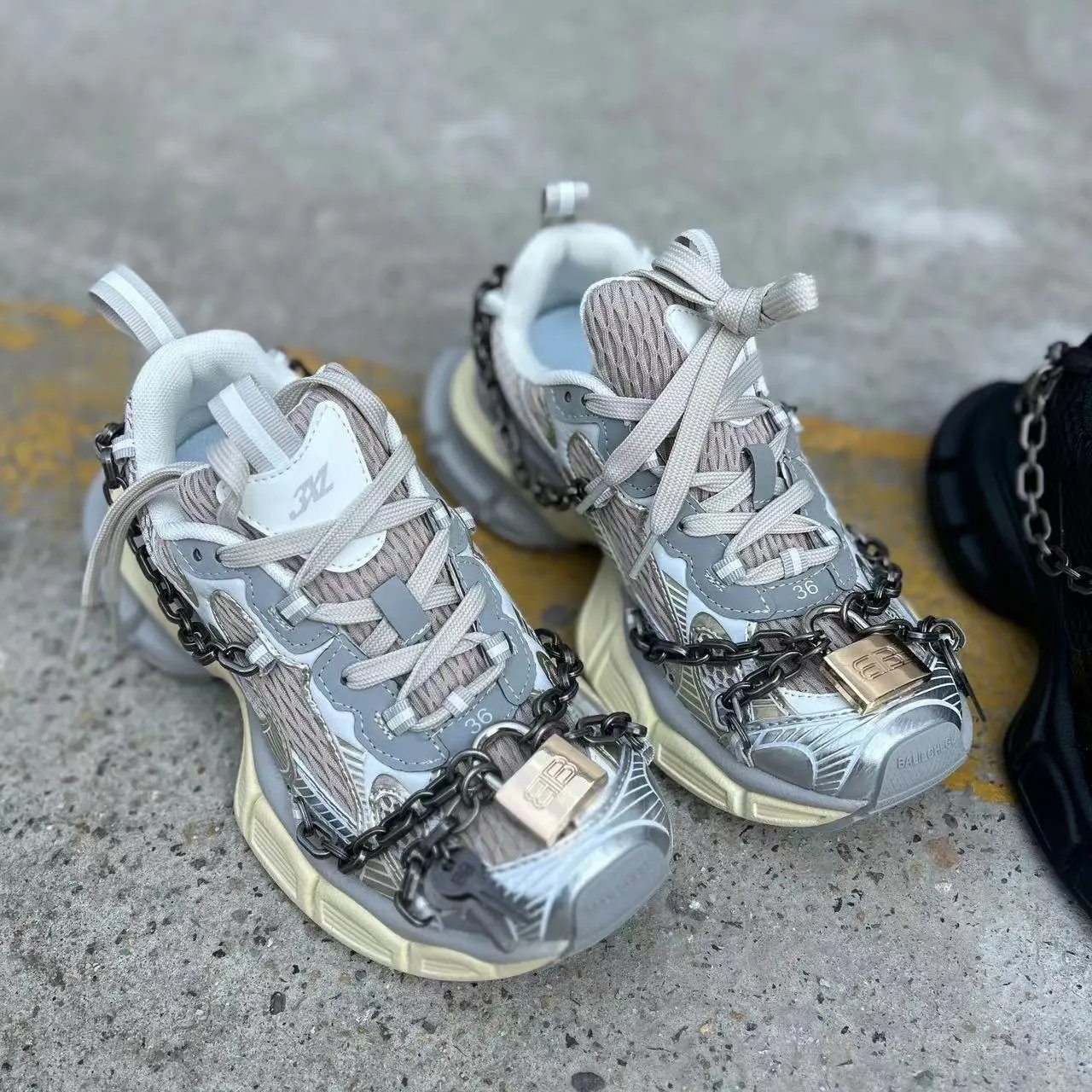 Balenciaga Triple S 