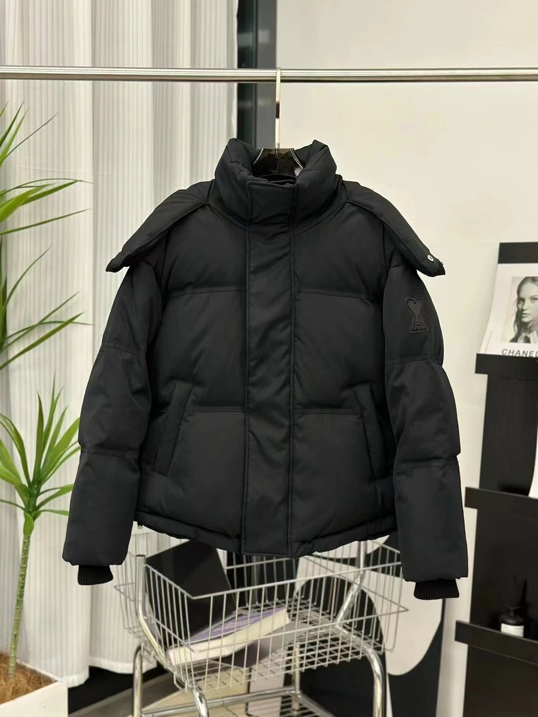 Ami Paris Black Jack