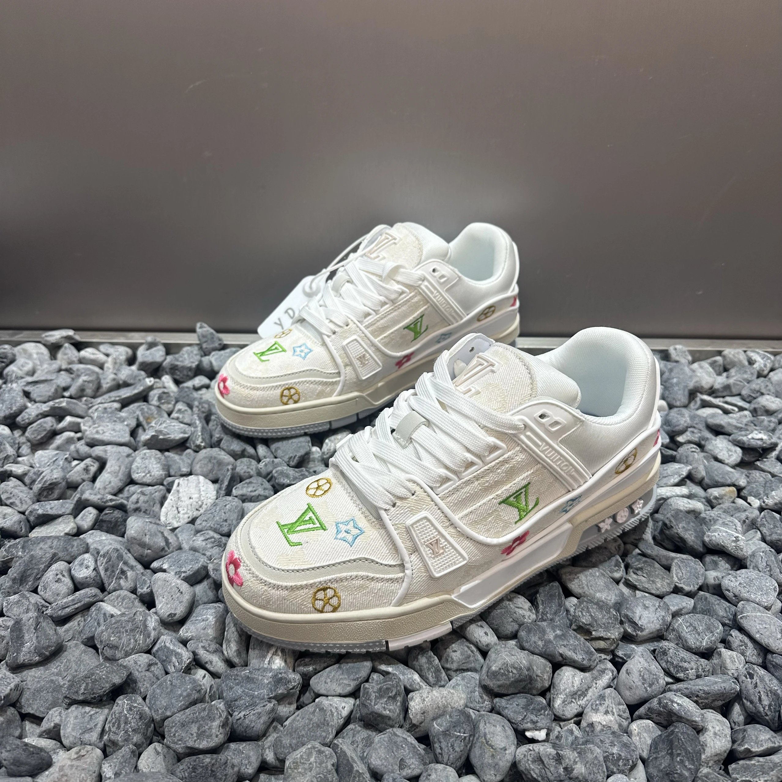 Louis Vuitton Trainer Sneakers photo 2