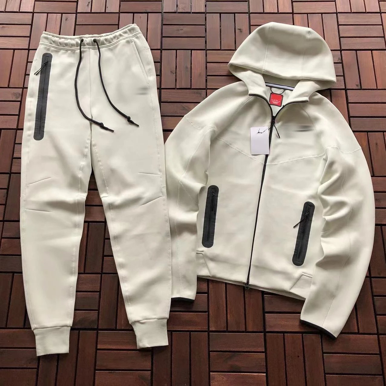 Nike Tech Fleece Whi
