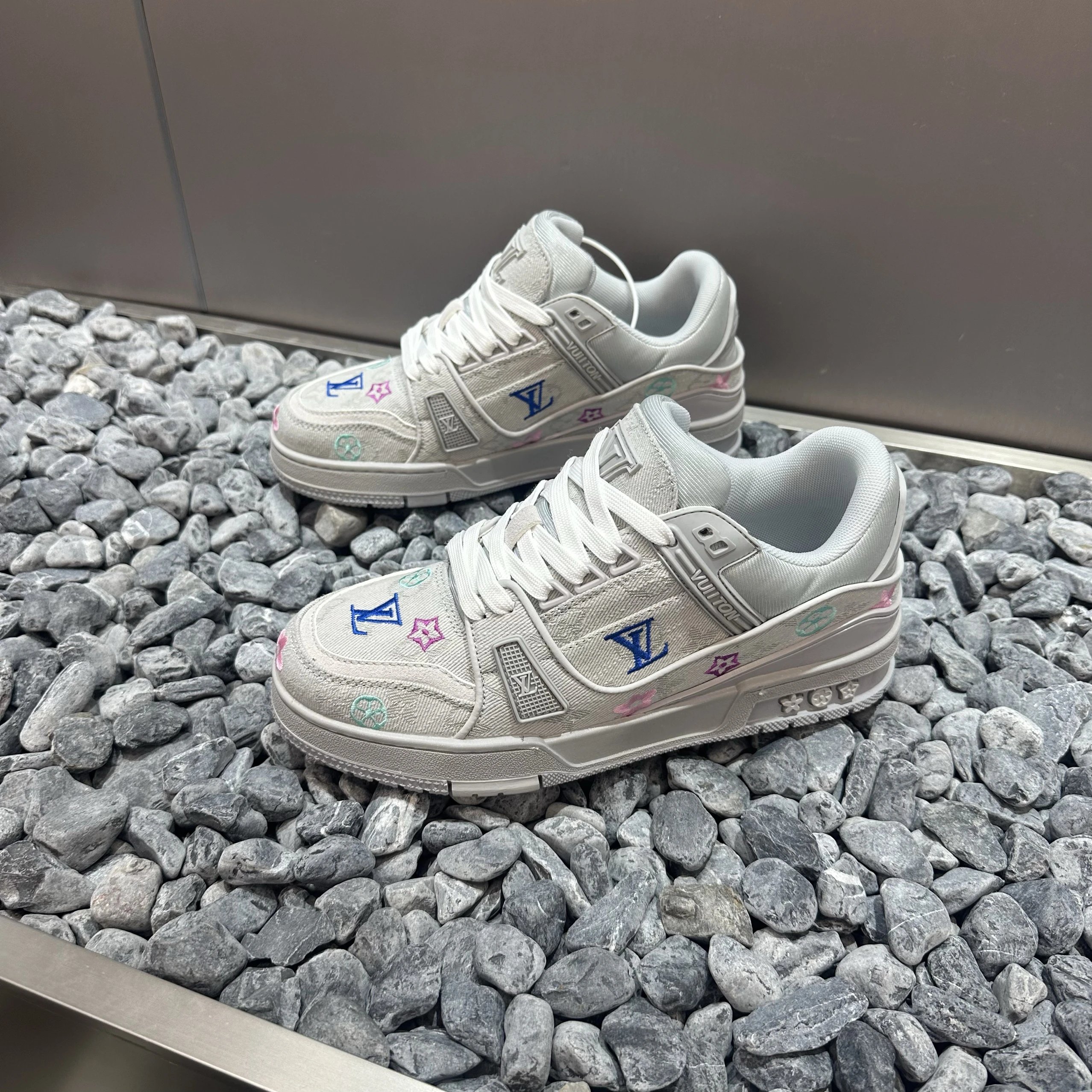 Louis Vuitton Trainer Sneakers photo 4