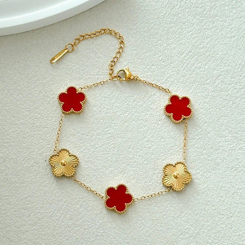 Four-Leaf Clover Bracelet photo 6