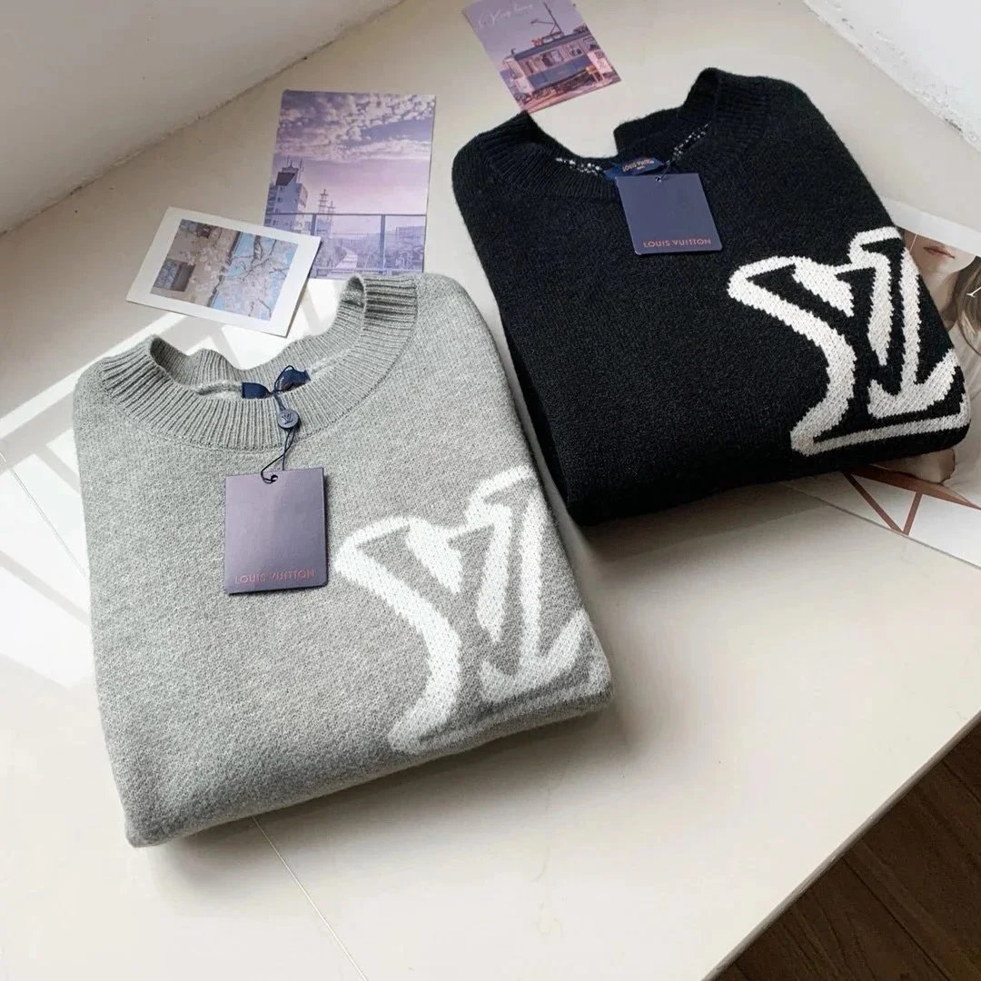 Louis Vuitton long-sleeved sweater