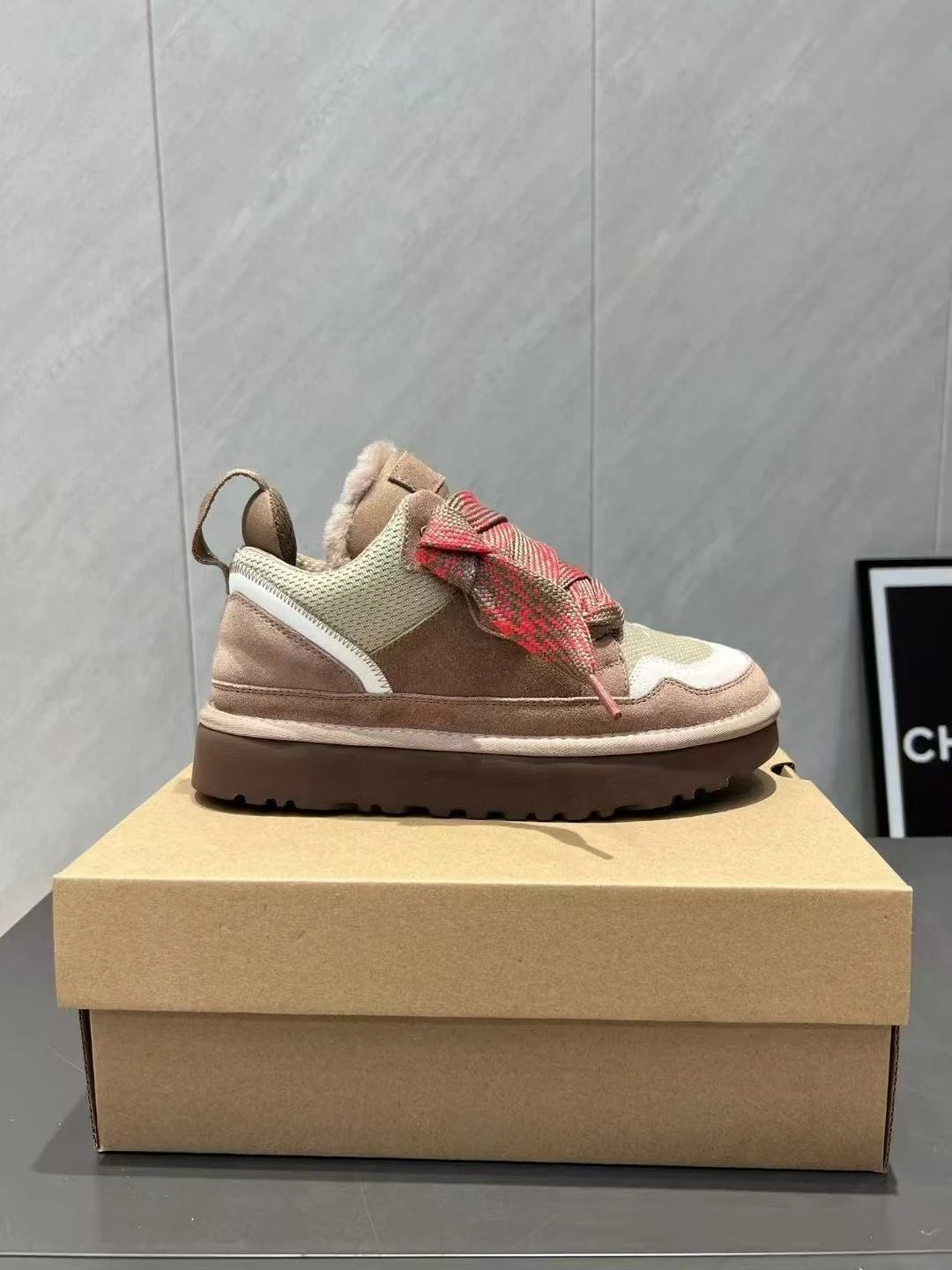 UGG Classic Sneakers