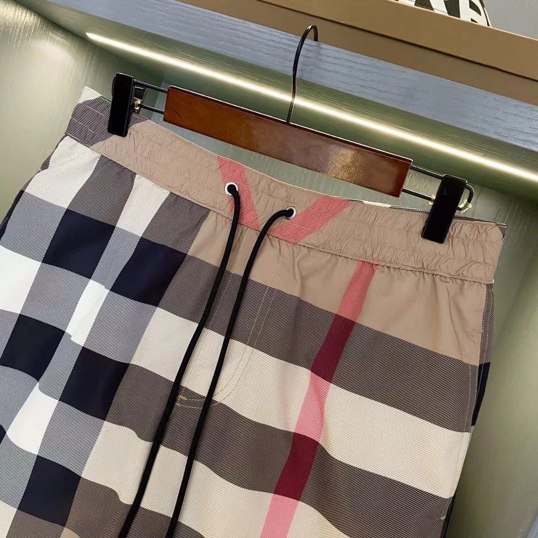 Burberry Plaid Patchwork Shorts photo 4