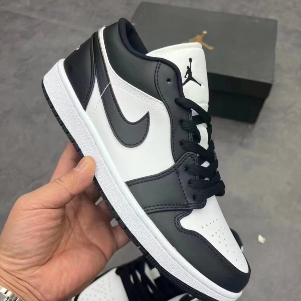 Nike Air Jordan 1 Low White Black Casual Sneakers