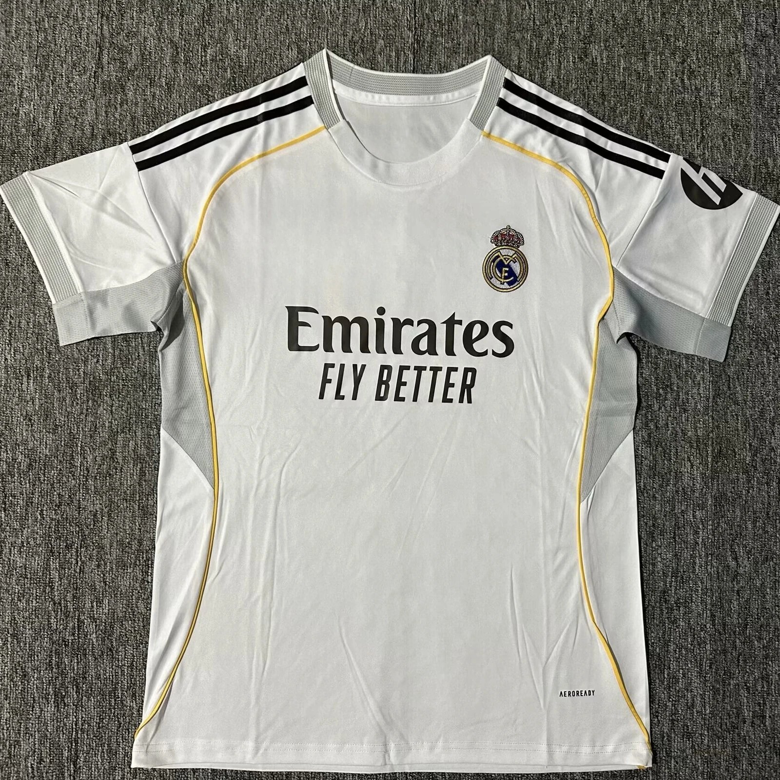Real Madrid Juventus Manchester United Soccer Jerseys Assorted Colors Custom Style