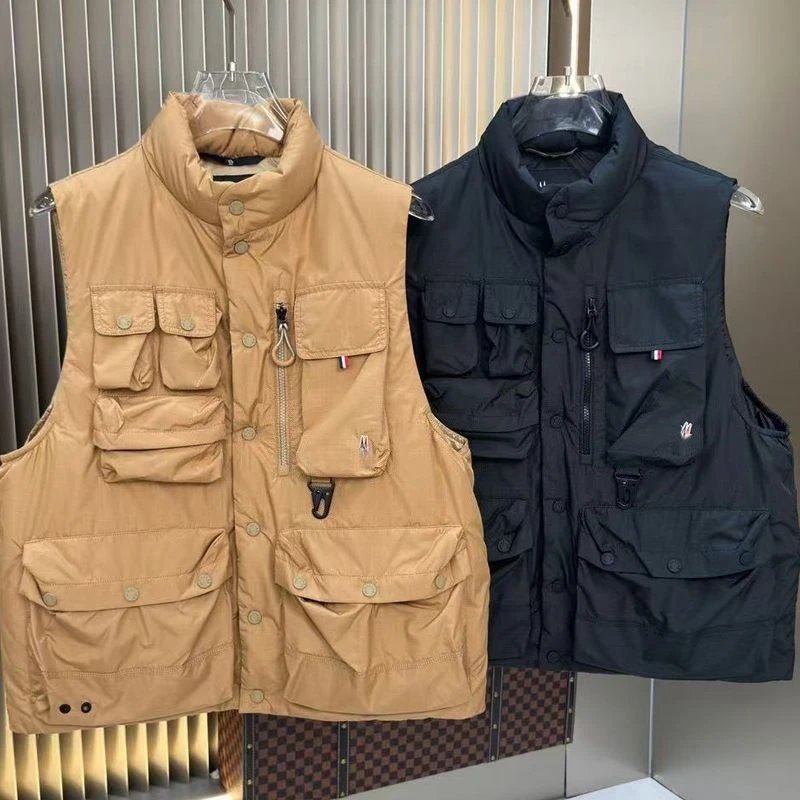 Tho*B sleeveless jacket:findsindex.com