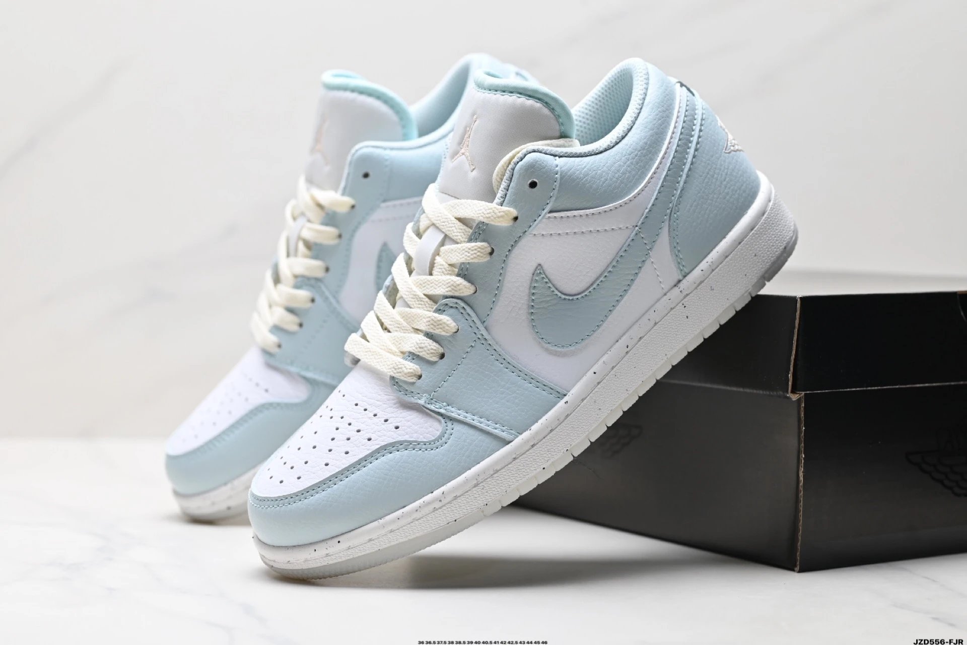Air Jordan 1 Low Ice