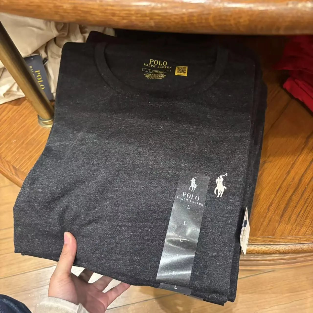 Ralph Lauren Men's Crew/V-Neck Casual Short Sleeve photo 3