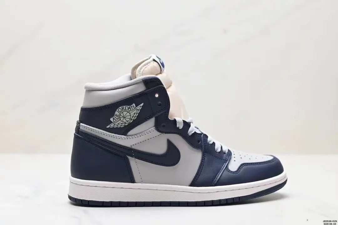 Air Jordan 1 Midnigh