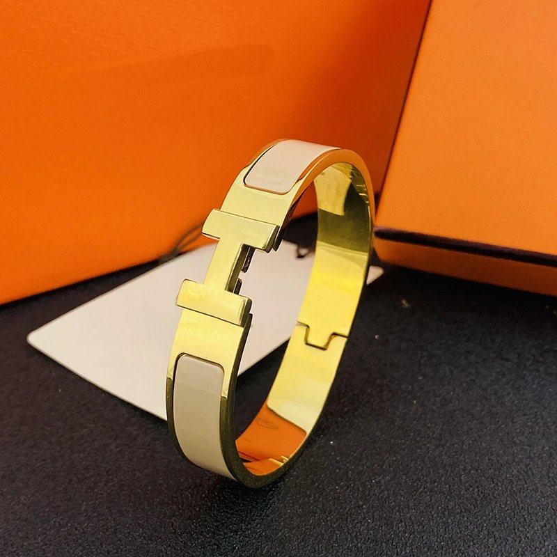 Hermès H Gold Bracel
