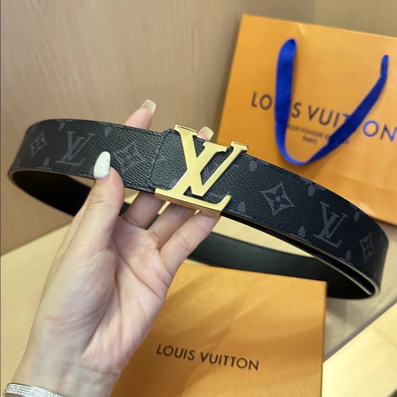 Louis Vuitton Men's Smooth Cowhide Double-Sided Belt photo 6