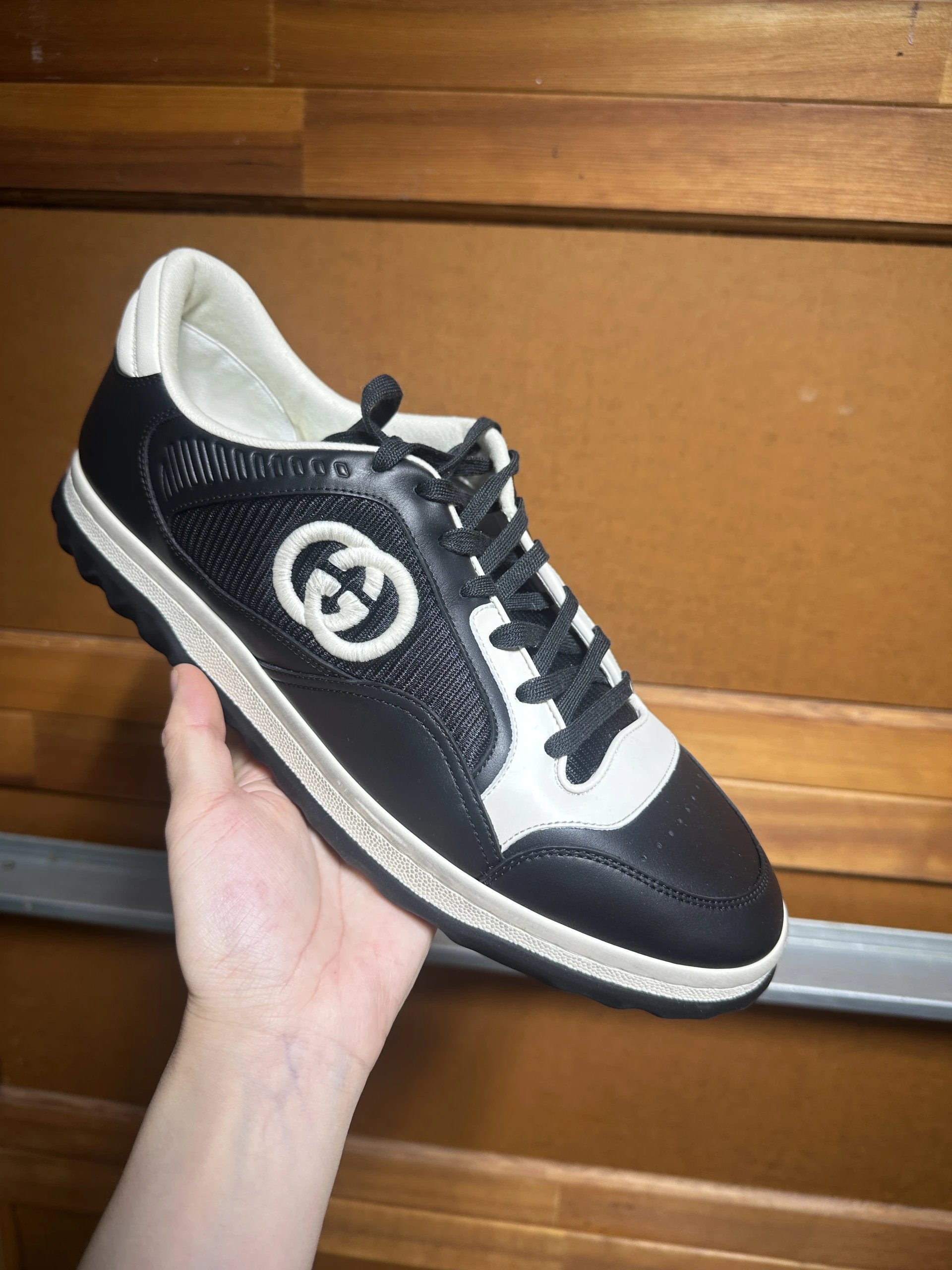 Gucci Black and Whit