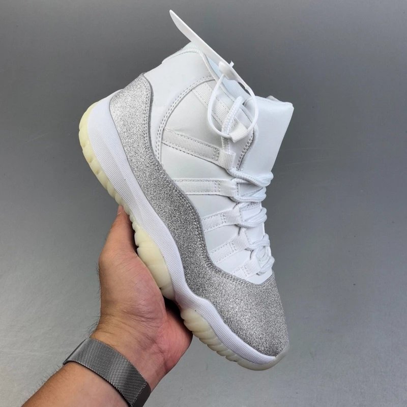 Air Jordan 11 White 