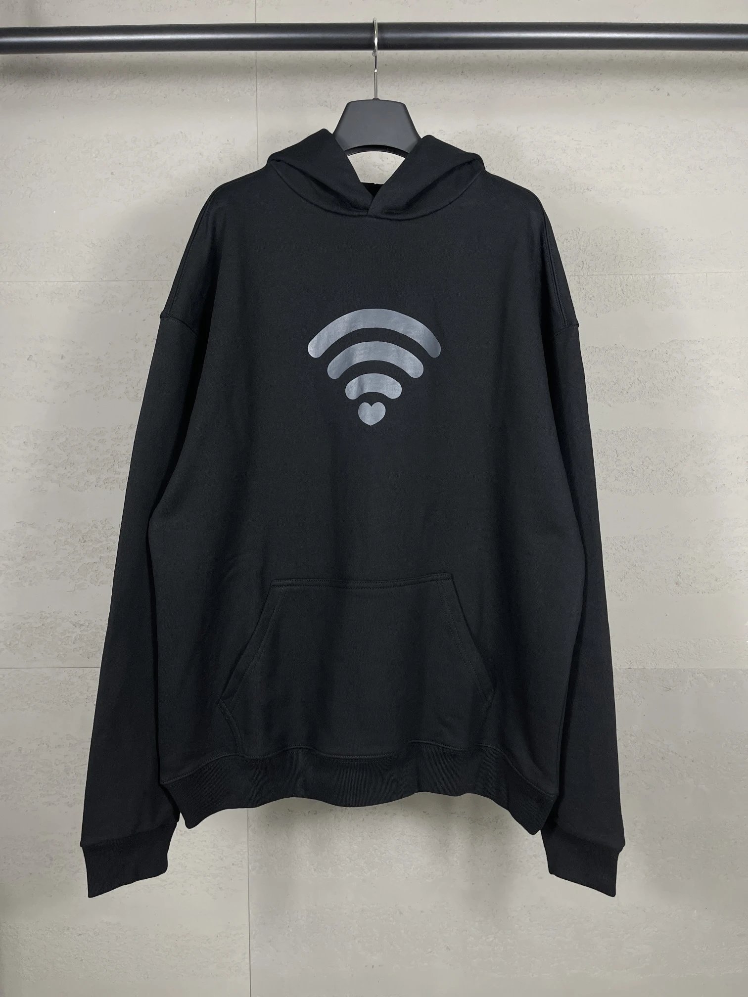 Balenciaga Wi-Fi Bla