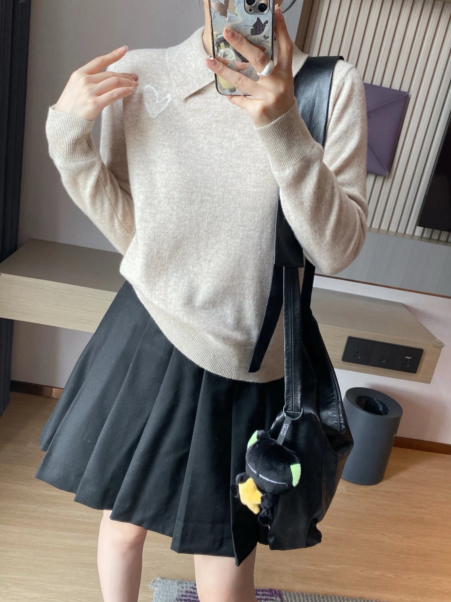 Cashmere Turtleneck Sweater Beige Classic Knit