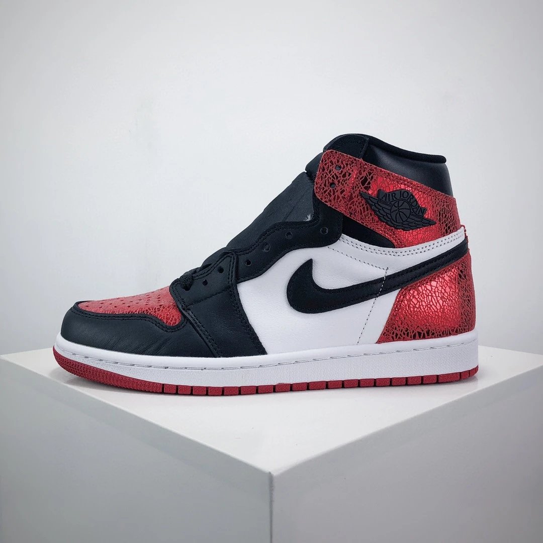 Air Jordan 1 Black R