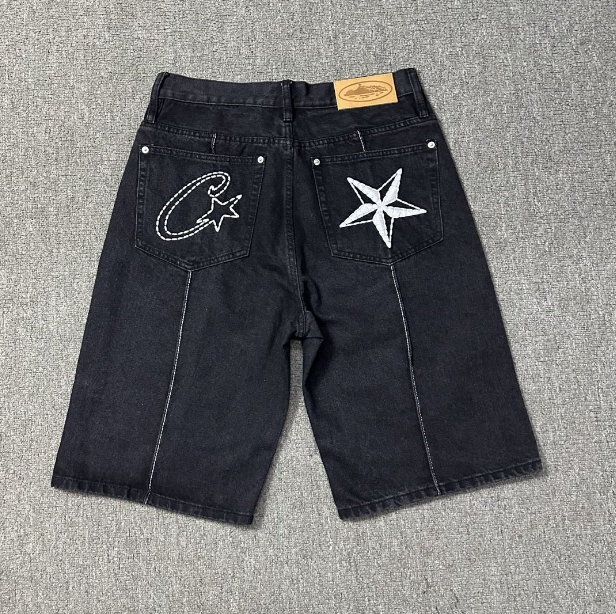 Corteiz Embroidered Five-Pointed Star Denim Shorts photo 3