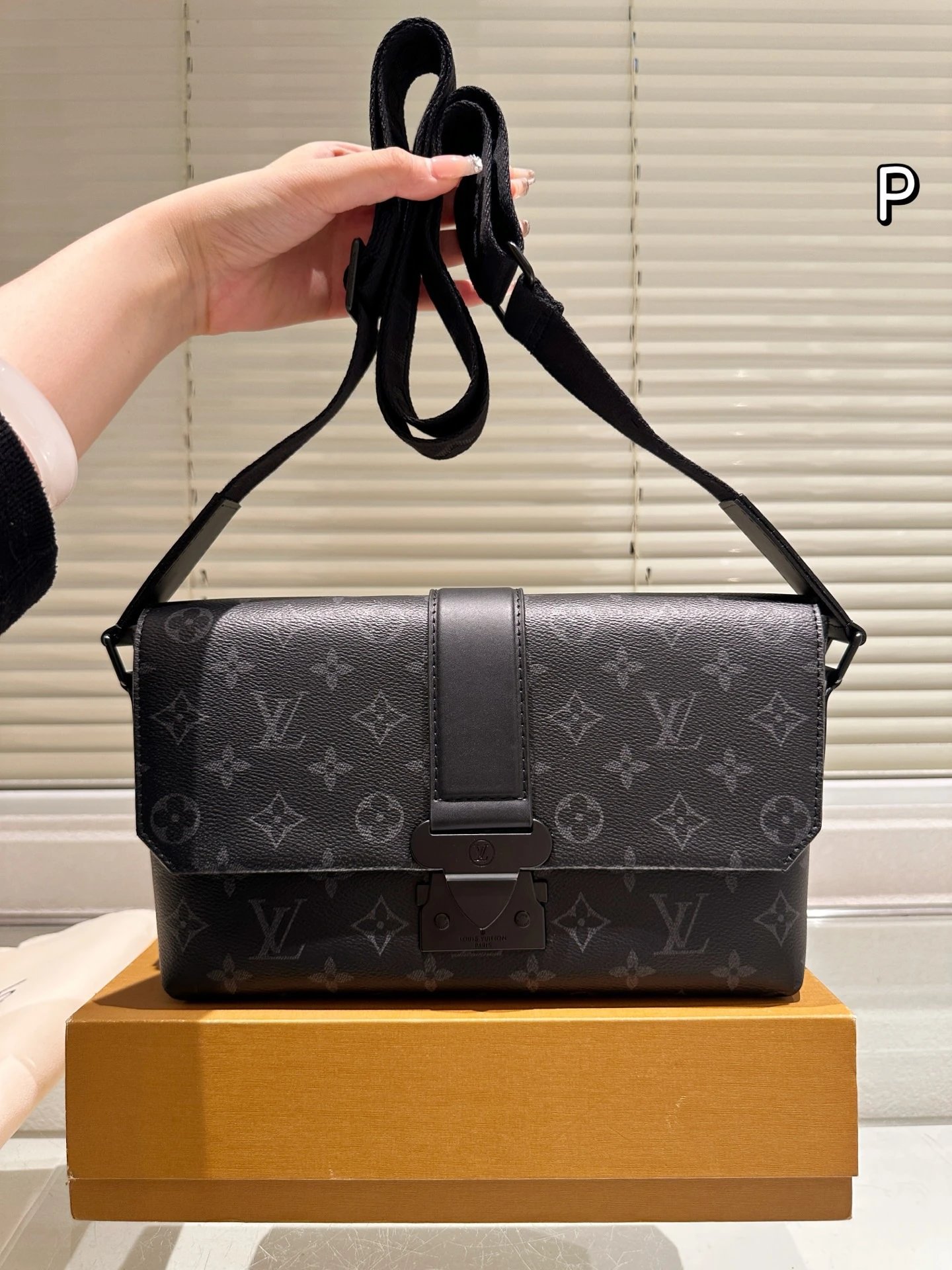 Louis Vuitton Monogr