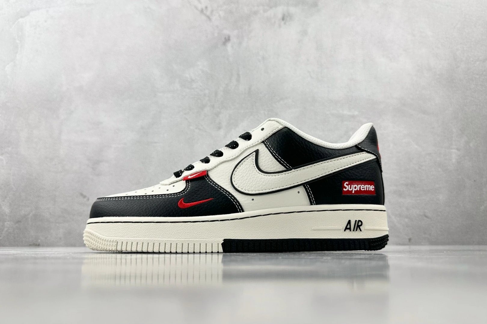 Nike Air Force 1 Bla