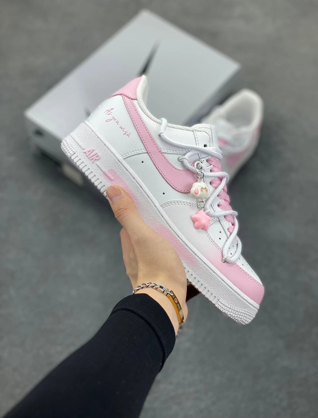 Nike Air Force 1 White Pink Sneakers