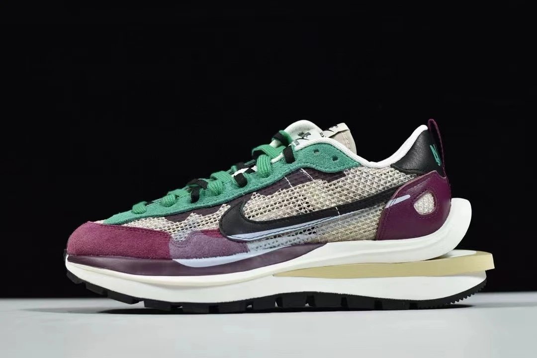 Nike Sacai VaporWaff