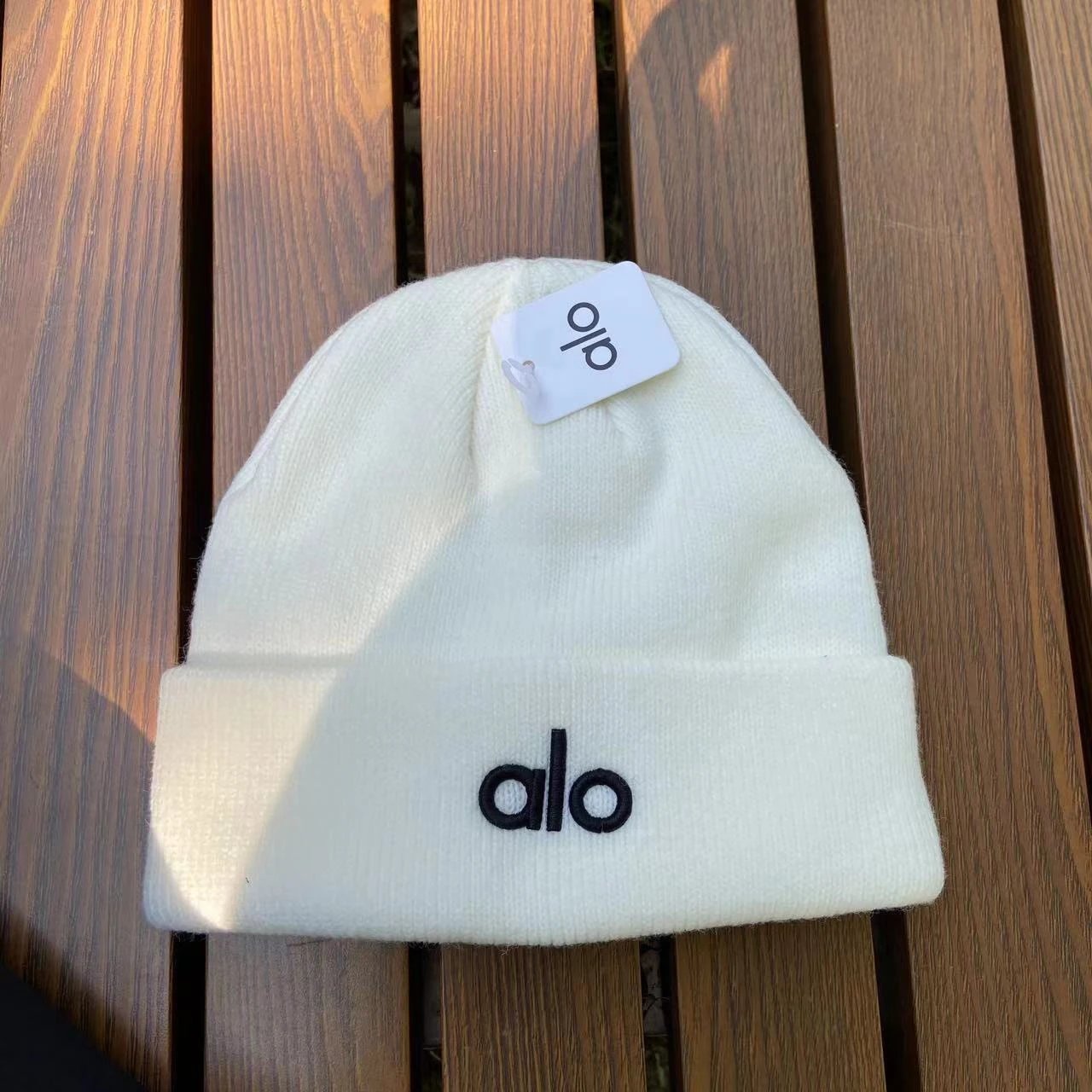 Alo Beanie White Hat