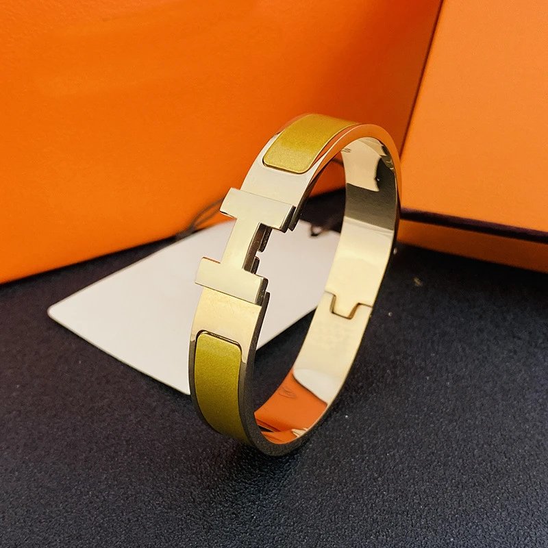 Hermès H Gold Bracel