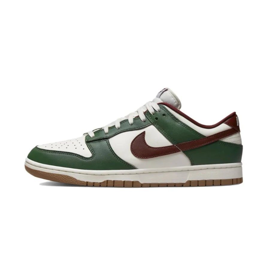 Nike Dunk Sneakers photo 5