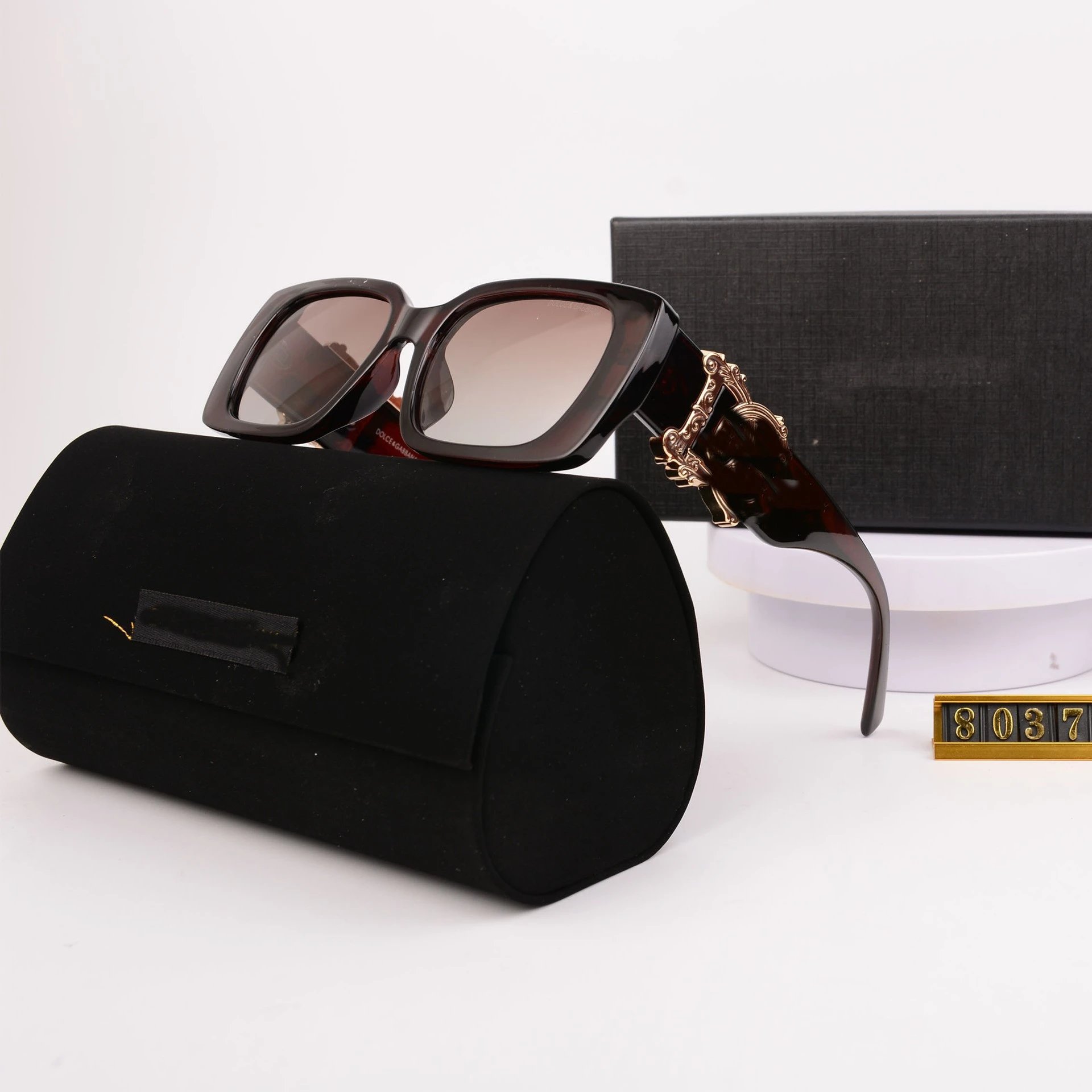 Dolce & Gabbana Brow