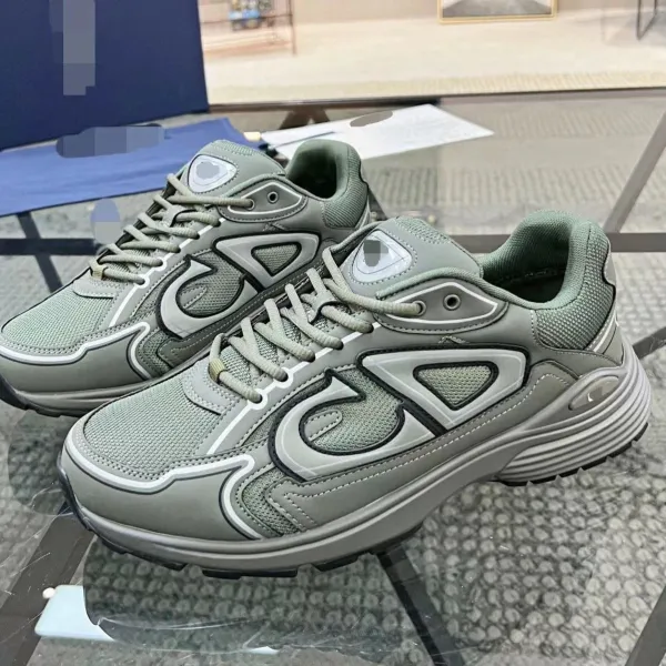 Design Chunky Runner Olive Green Sneakers - 1