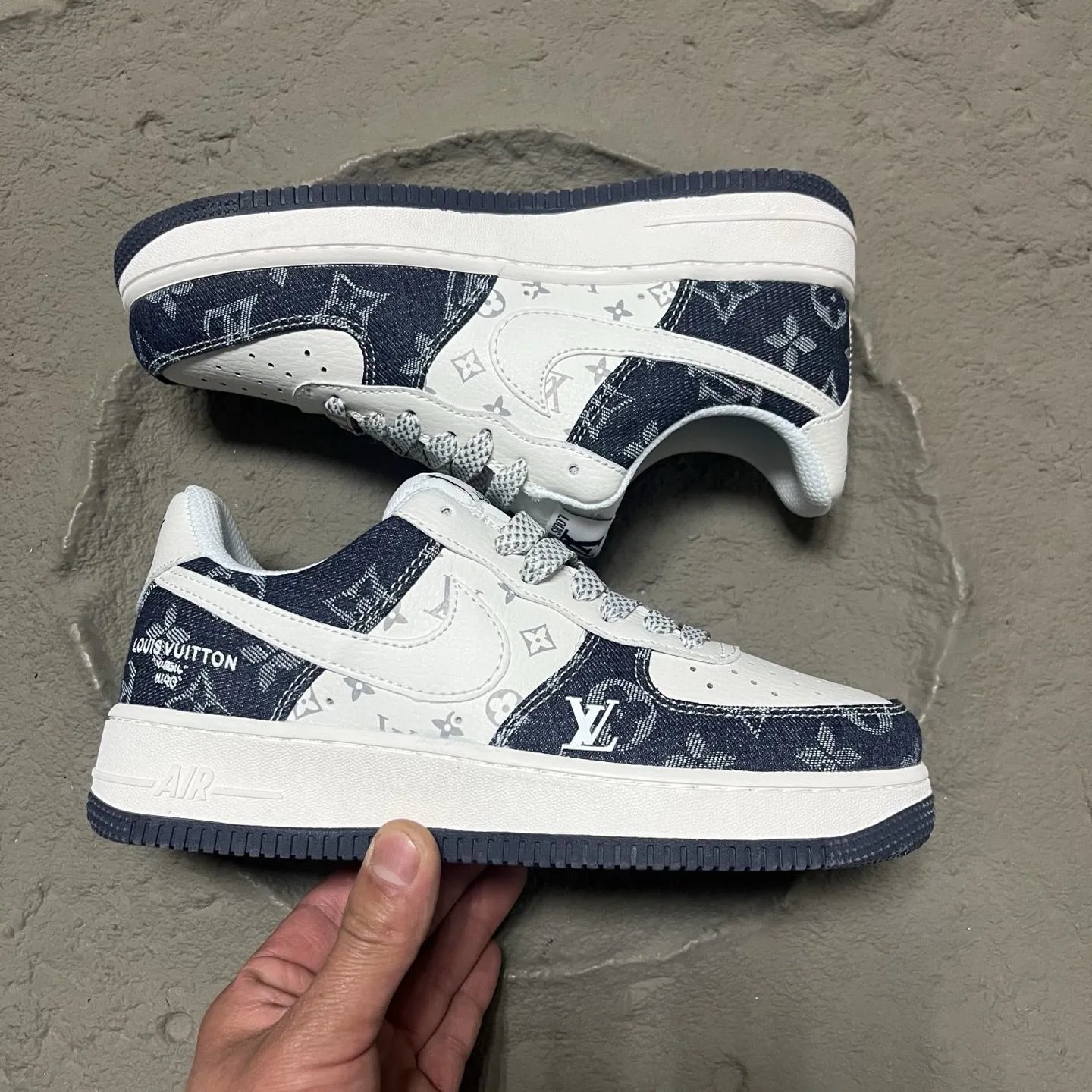Louis Vuitton Sneakers photo 4