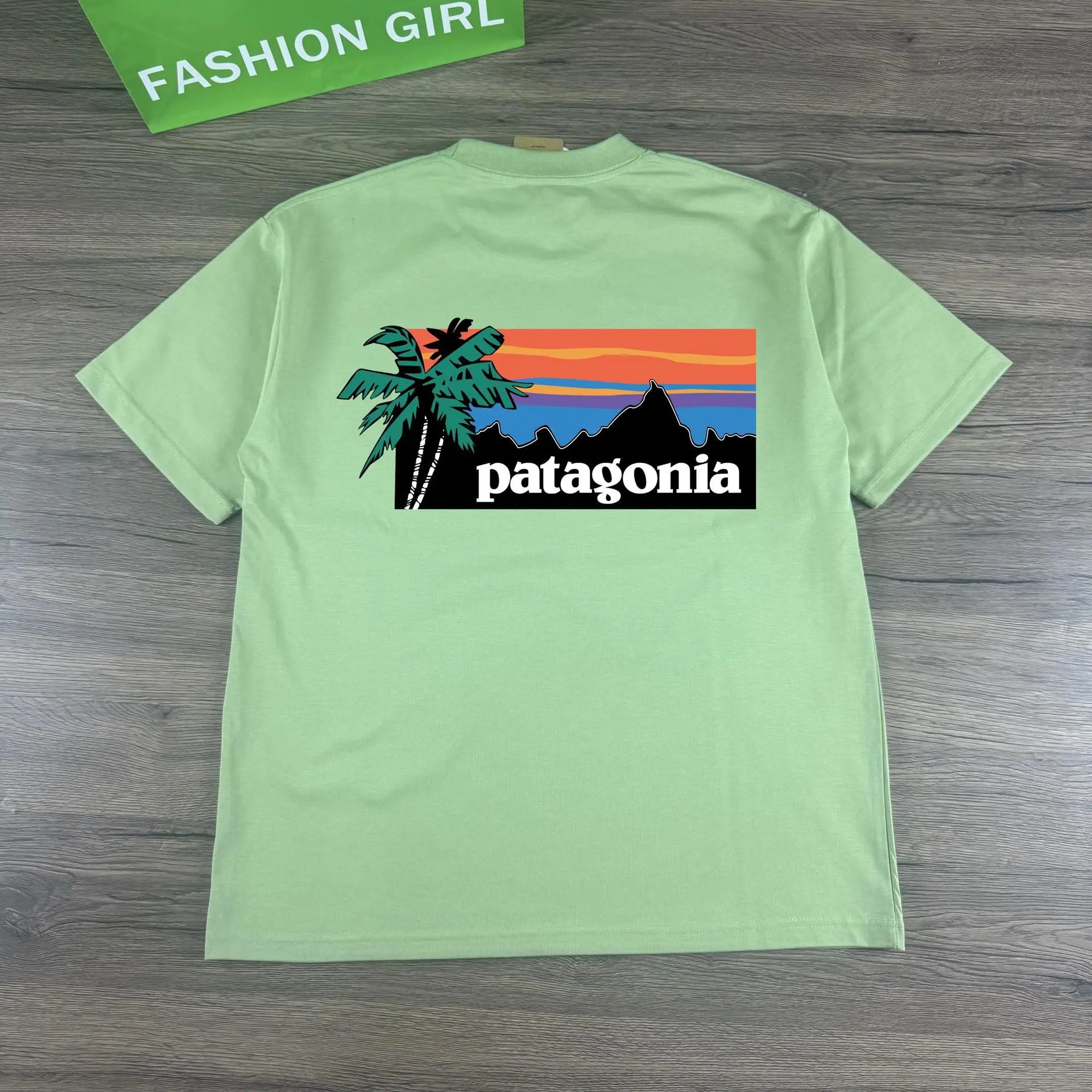 Patagonia Palm Tree 