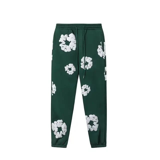 Green Sweatpants wit