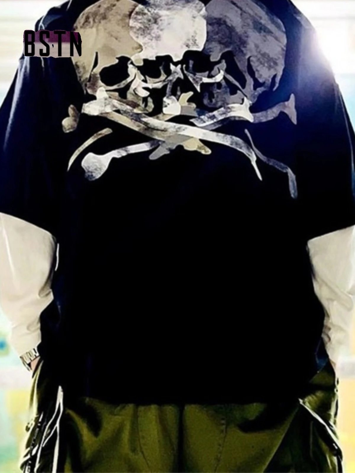 Black Oversized T-Shirt With Triple Skull And Crossbones Graphic