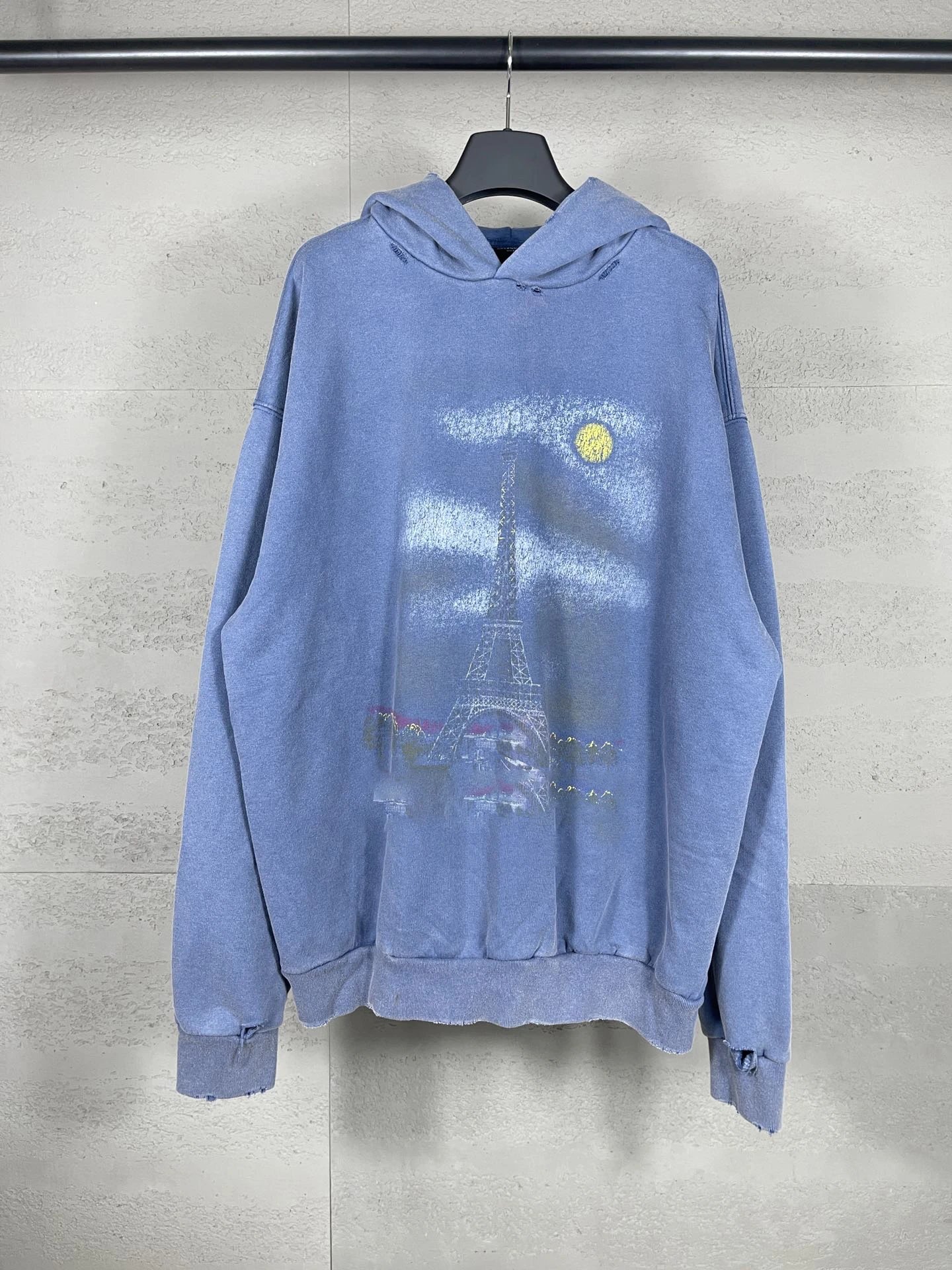 Balenciaga Eiffel To