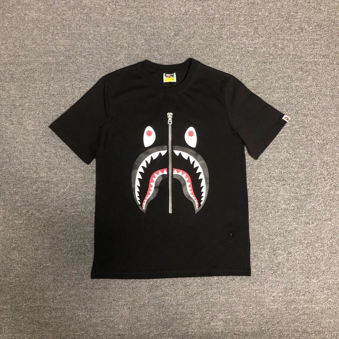 A BATHING APE Shark 