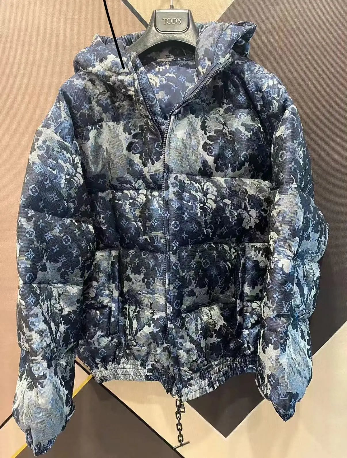 Louis Vuitton Everyday Puffer Jacket product photo 2