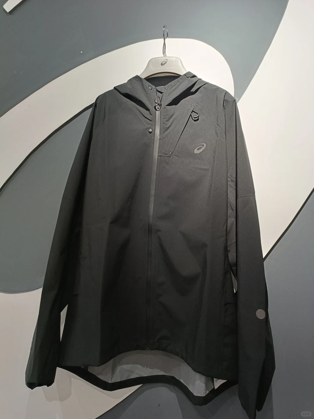 ASICS Jackets Hooded Sports Jacket — AS-Double Zip Jacket Black (Gray Label)