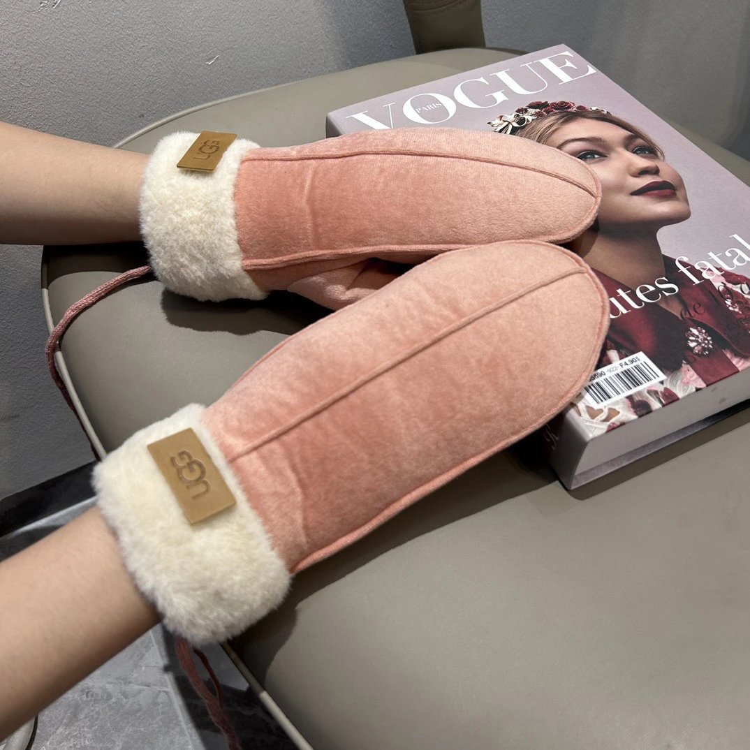 Dior Leather Gloves with Horsebit Buckle Black Gloves - 10