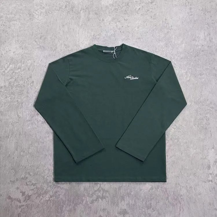Small embroidered letter long sleeved green