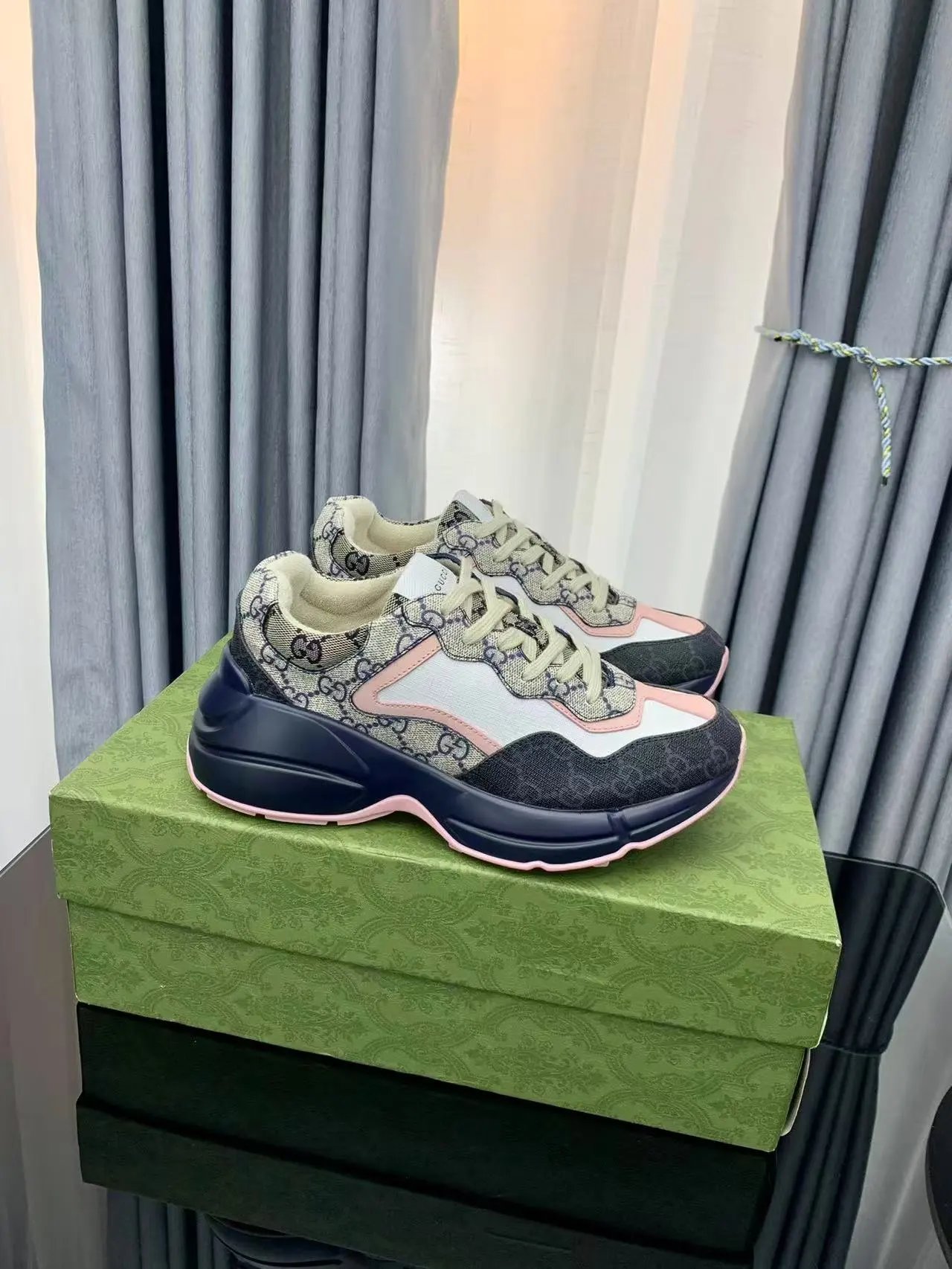 Gucci sneakers - rep Gucci