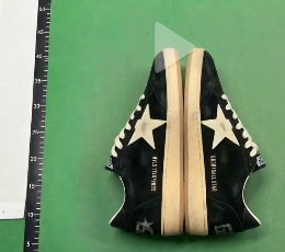 Nike Multiple sneaker models image 10